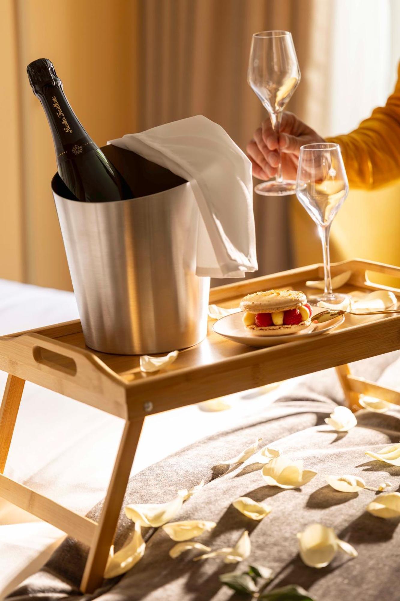 Le Cardinal Hotel